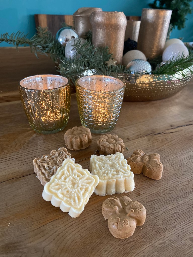 Weihnachtsgeschenk, selbstgemachte Badebomben auf dem Blog nachhaltigerundgenuss.com dem Blog für nachhaltigen Lifestyle, selbstgemachte Naturkosmetik und selfmade Geschenkideen