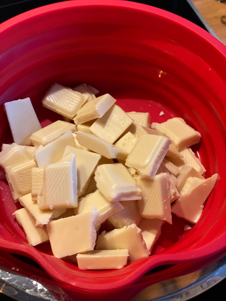 Schokolade im Wasserbad schmelzen