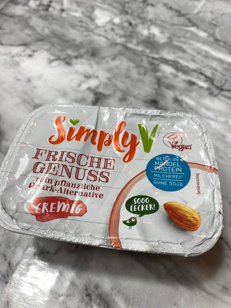 Simply V Frische Genuss pflanzlicher Quarkersatz im Test auf nachhaltigerundgenuss.com