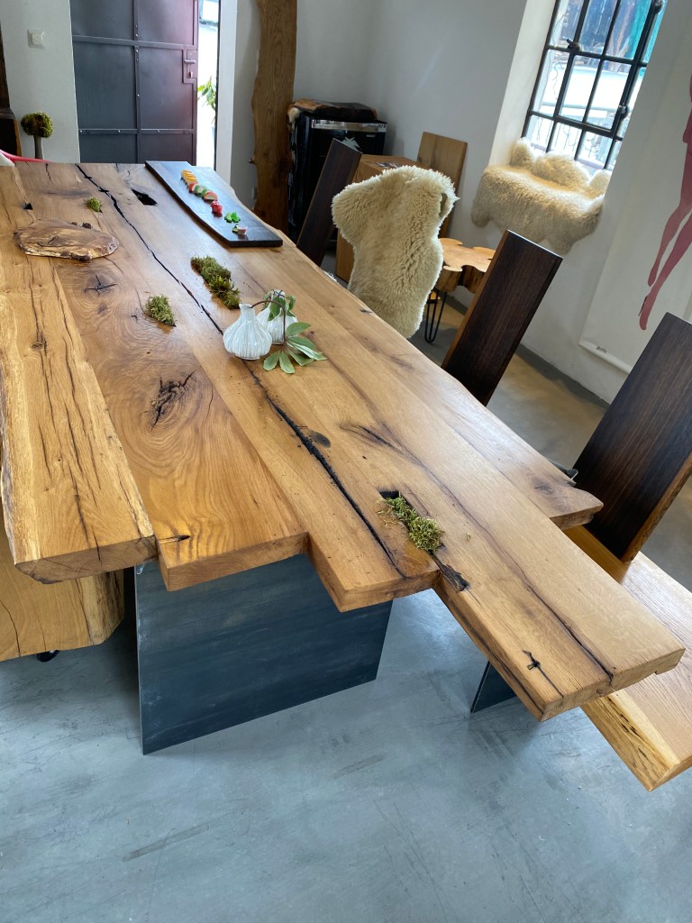 Nachhaltiger Eichentisch aus Altholz von Hugo Kämpf, Blogbeitrag von Anna-Lena Tacke
