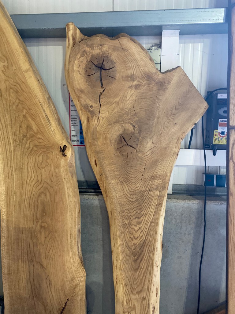 Tresen oder Couchtisch, Eichenholz von Hugo Kämpf im Blog über nachhaltige Möbel von Anna-Lena Tacke