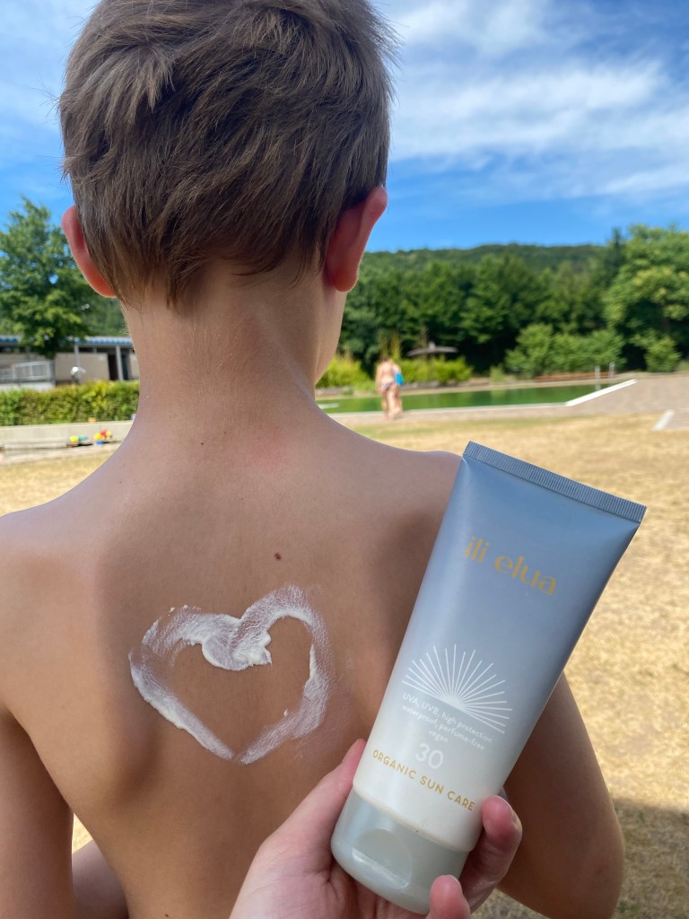 Die nachhaltige Sonnencreme von ili elua können auch Kinder und Schwangere nutzen.