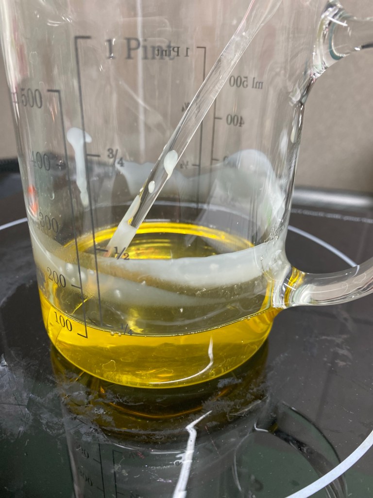 Selbstgemachte Shampoo Bars, mit natürlichen Inhaltsstoffen und plastikfrei für einen nachhaltigen Lebensstil