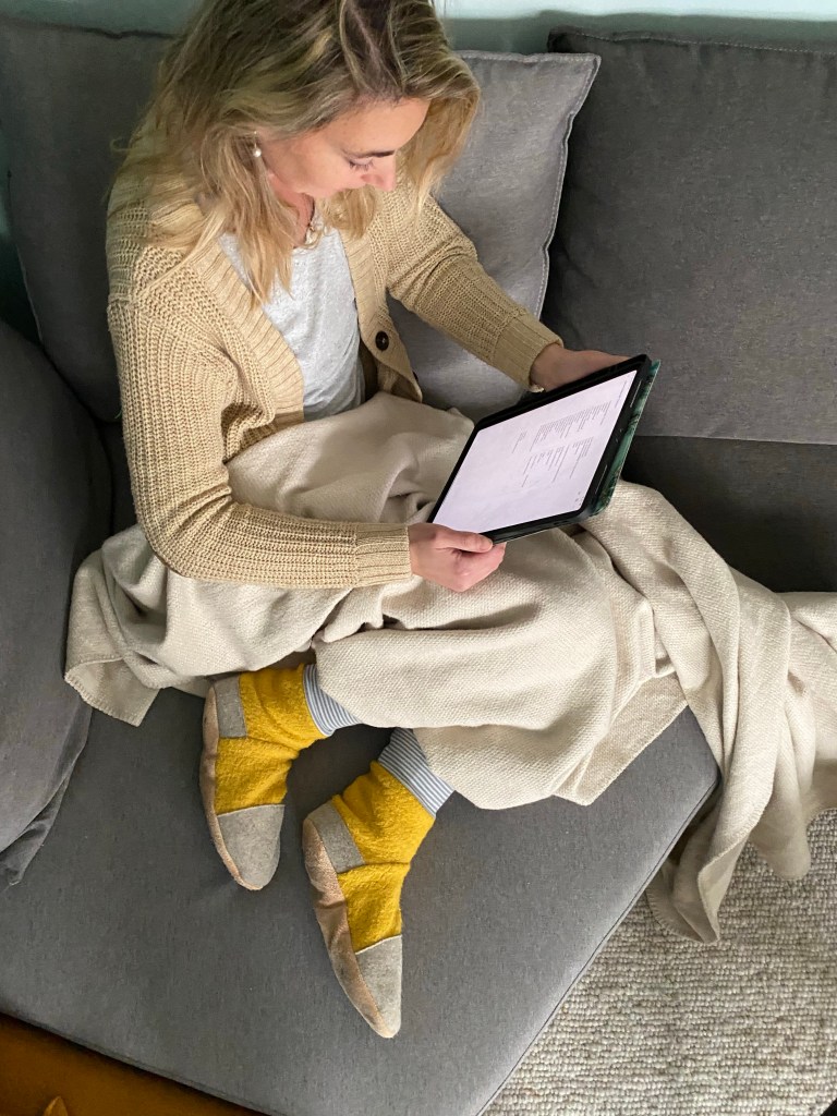 Hausschuhe aus Naturmaterial von Süßstoff Handmade mit ganz weicher Sohle, ganz wie Barfussschuhe