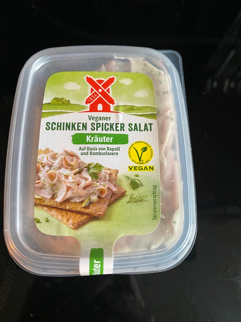 Veganer Schinken Spicker Salat von Ruegenwalder im Test für vegane Brotzeit