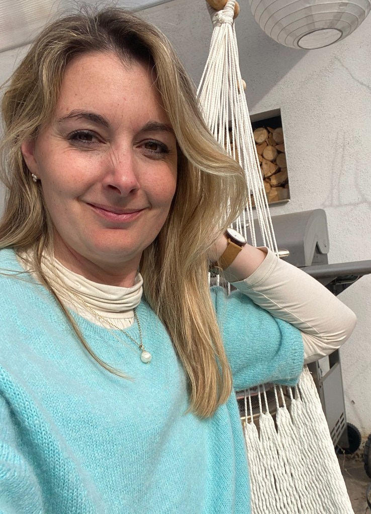 Nachhaltige Fashion Strickwaren und Shirts von Living Crafts